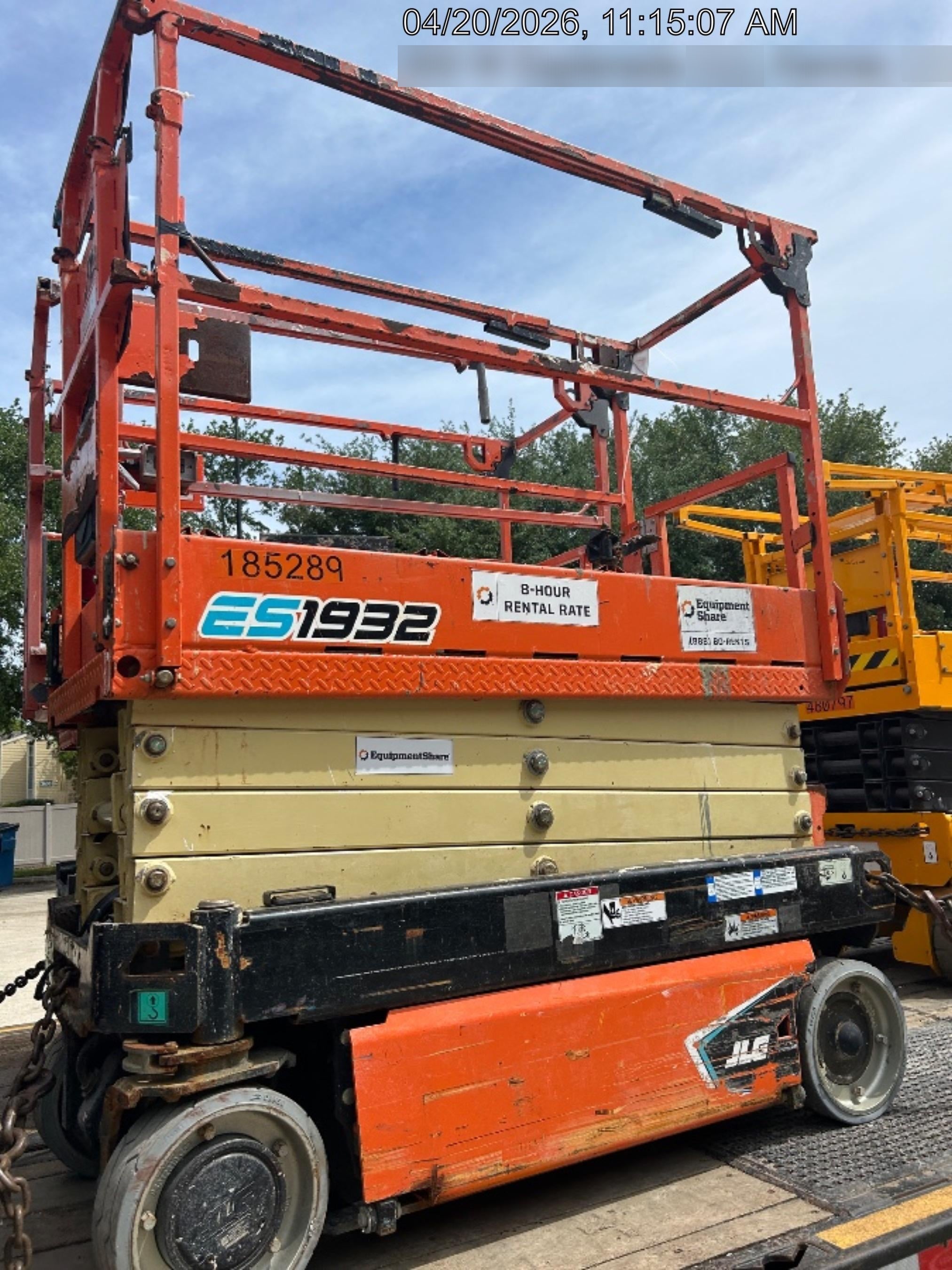2021 JLG ES1932