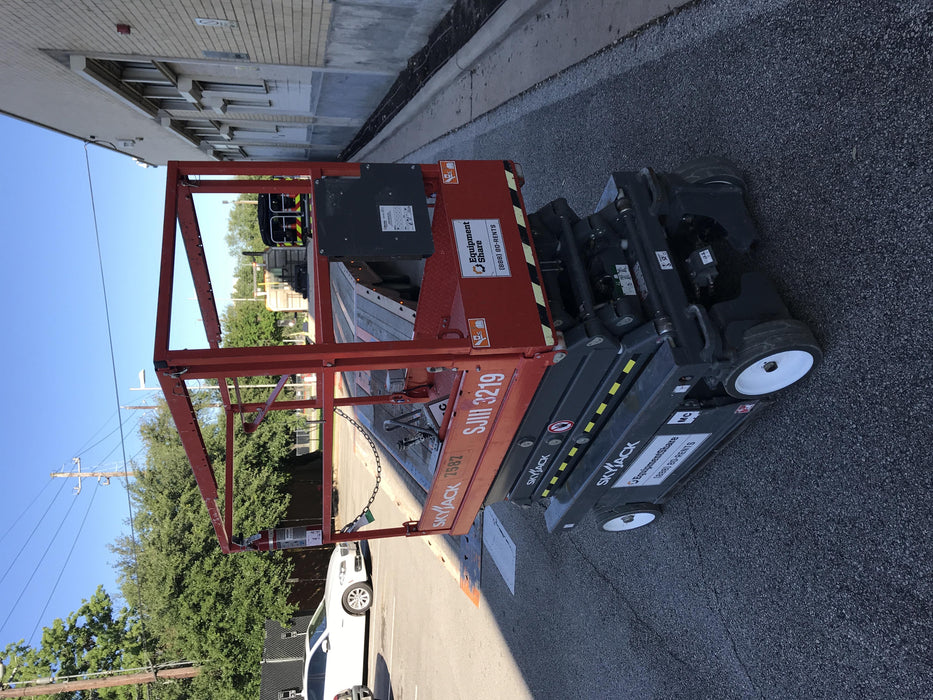 2018 Skyjack SJIII-3219 Skyjack SJIII3219 Scissor Lift w/Trojan Batteries