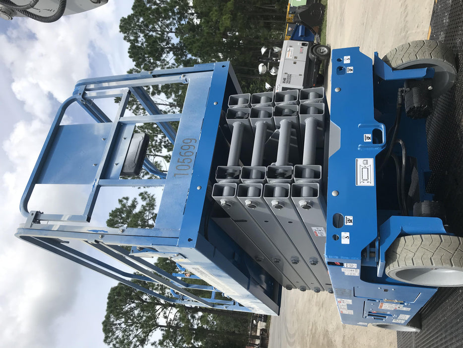 2020 Genie GS-3246 Standard, Folding full height swing gate