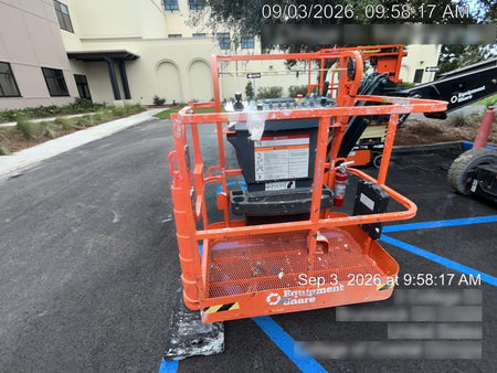2023 JLG E300AJP