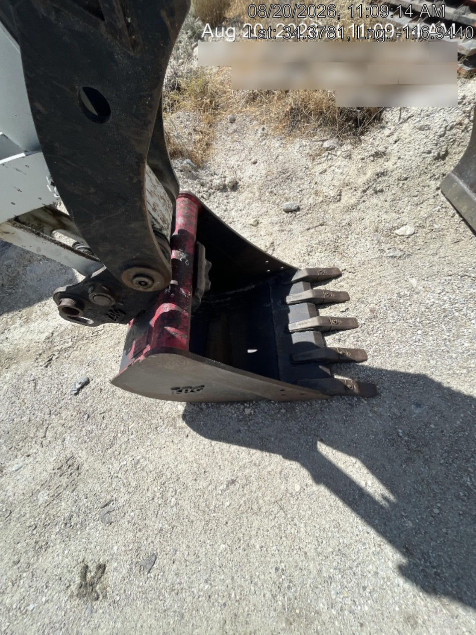 2022 TAKEUCHI TB235-2R