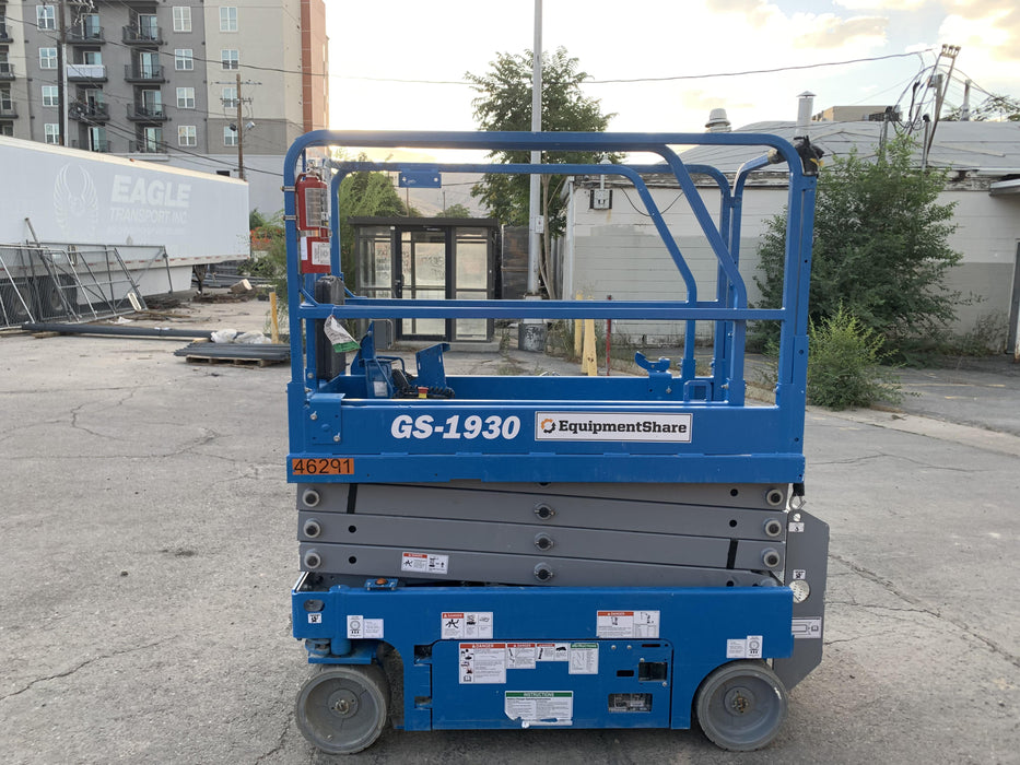 2019 Genie GS-1930 Fixed rails with chain Entry