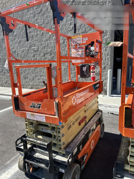 2025 JLG ES1932