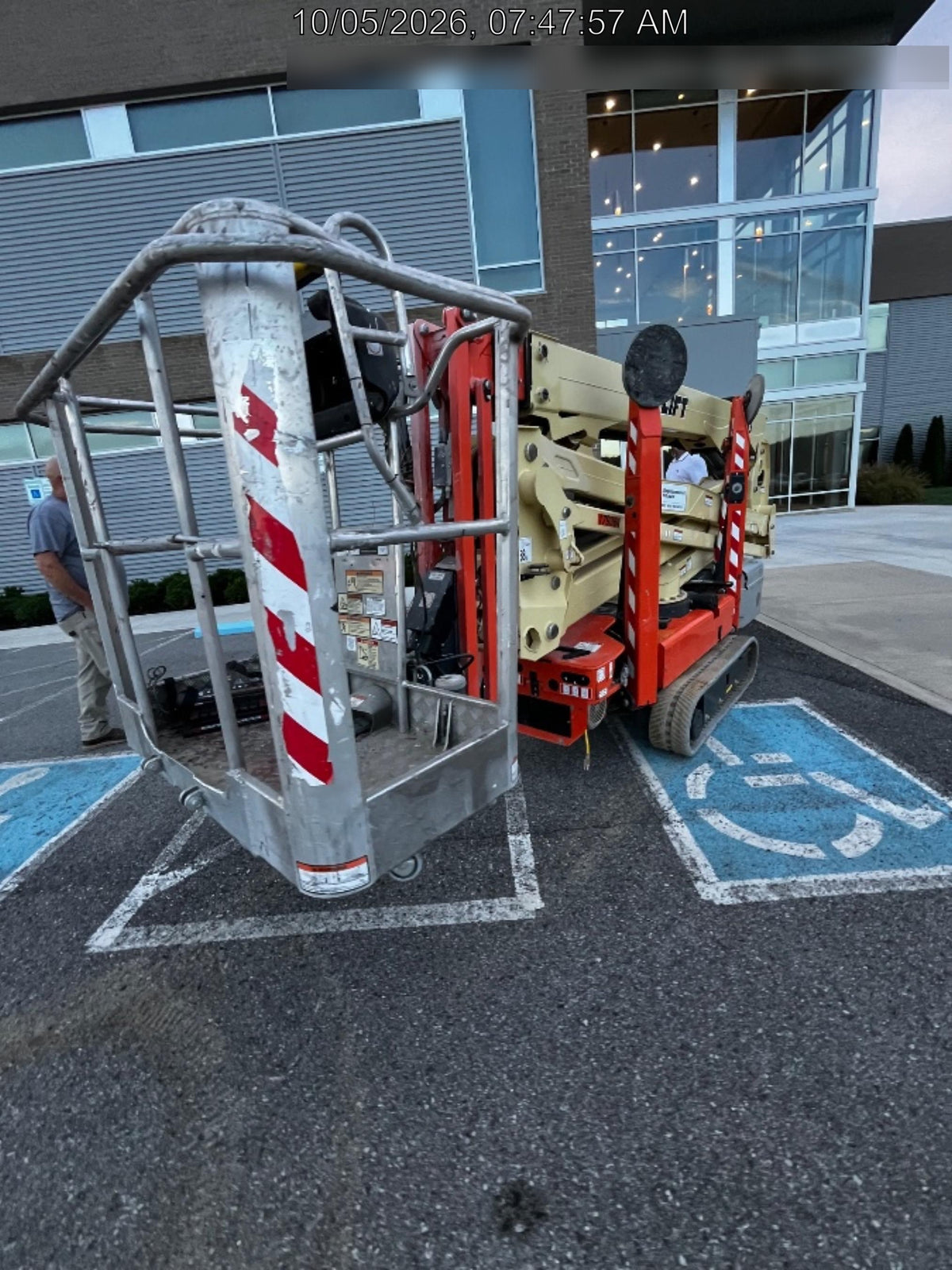 2020 JLG X600AJ