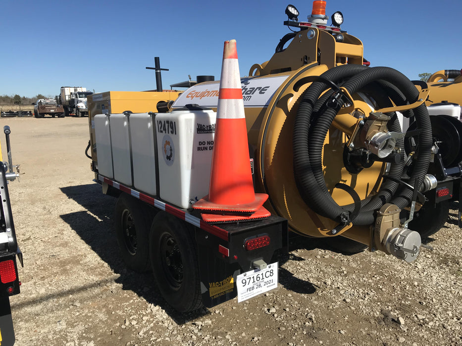 2021 Vac-Tron LP573XDT 500 Gallon Debris Tank w/ Hydraulic Tilt, two (2) 100 Gallon Water Tanks, Low Profile Torsion Axles (12,000 GVWR)
