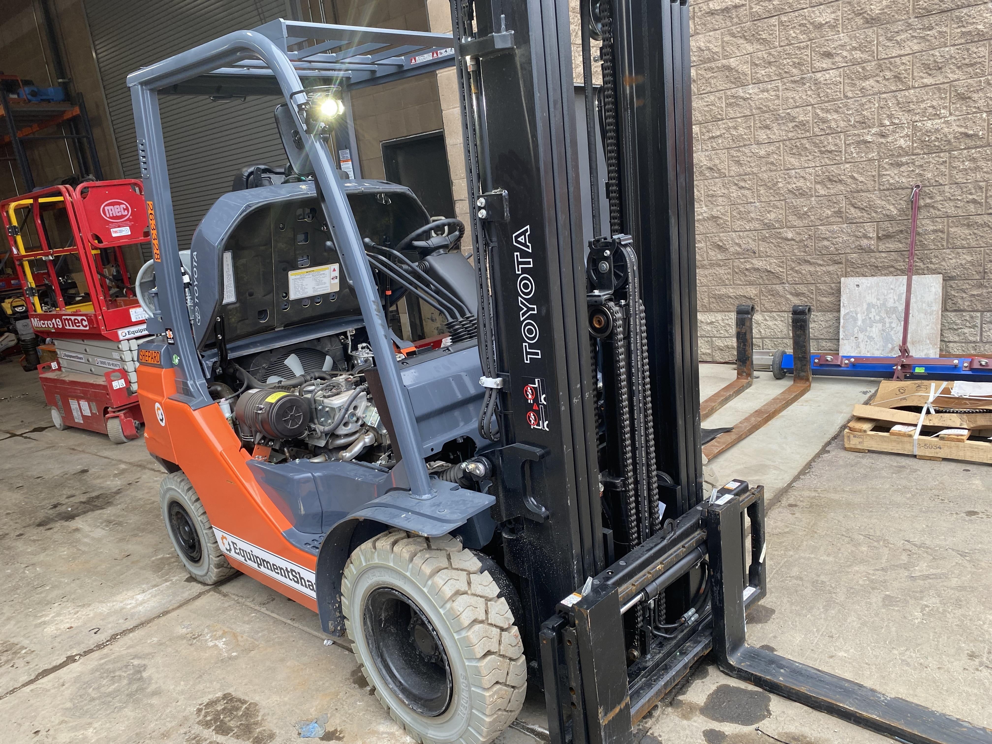 2022 TOYOTA 50-8FGU25