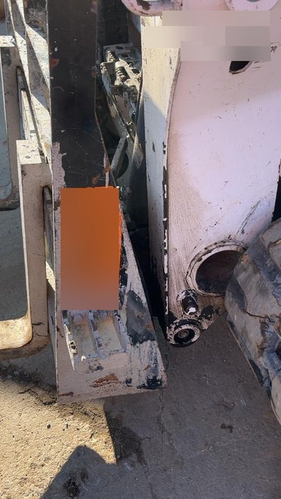 2022 ARROW MATERIAL HANDLING F5000