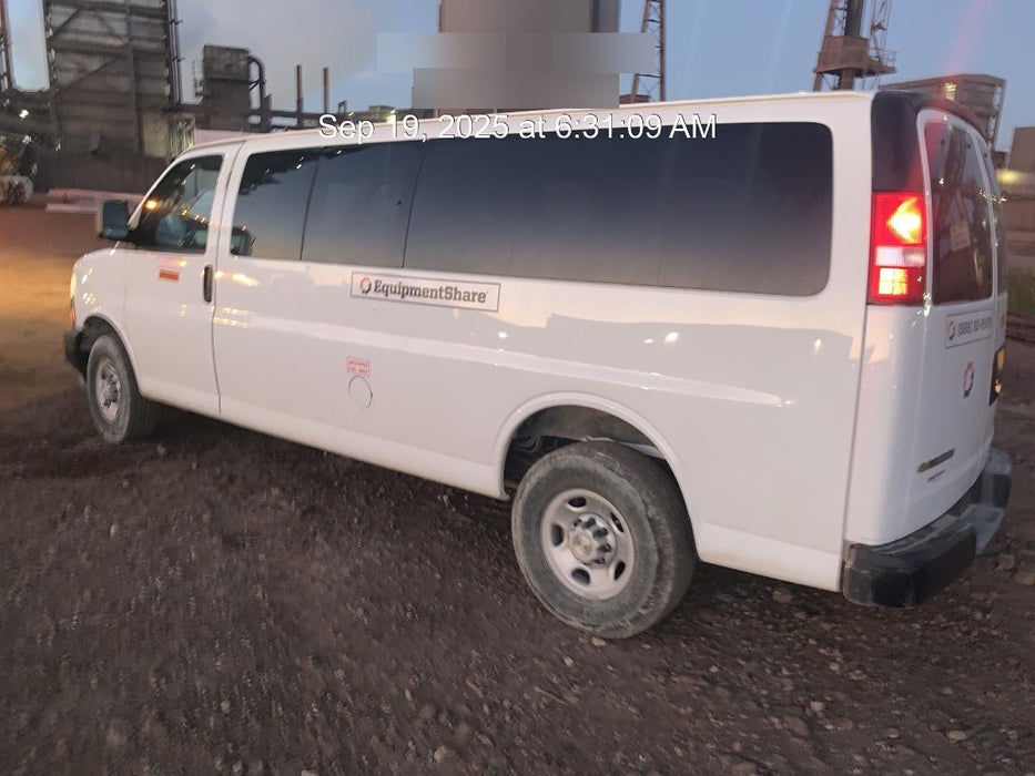 2023 CHEVROLET Express Van - Rental