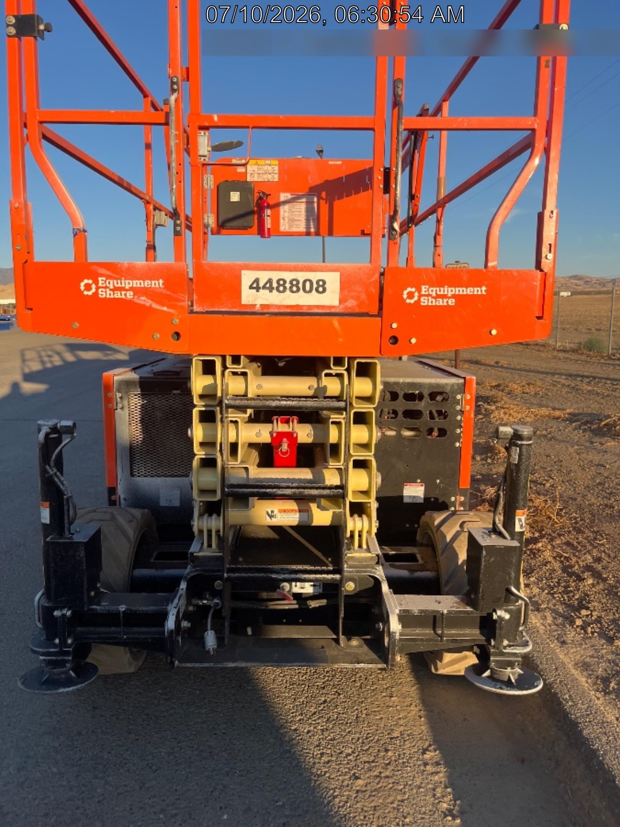 2024 JLG RT4069