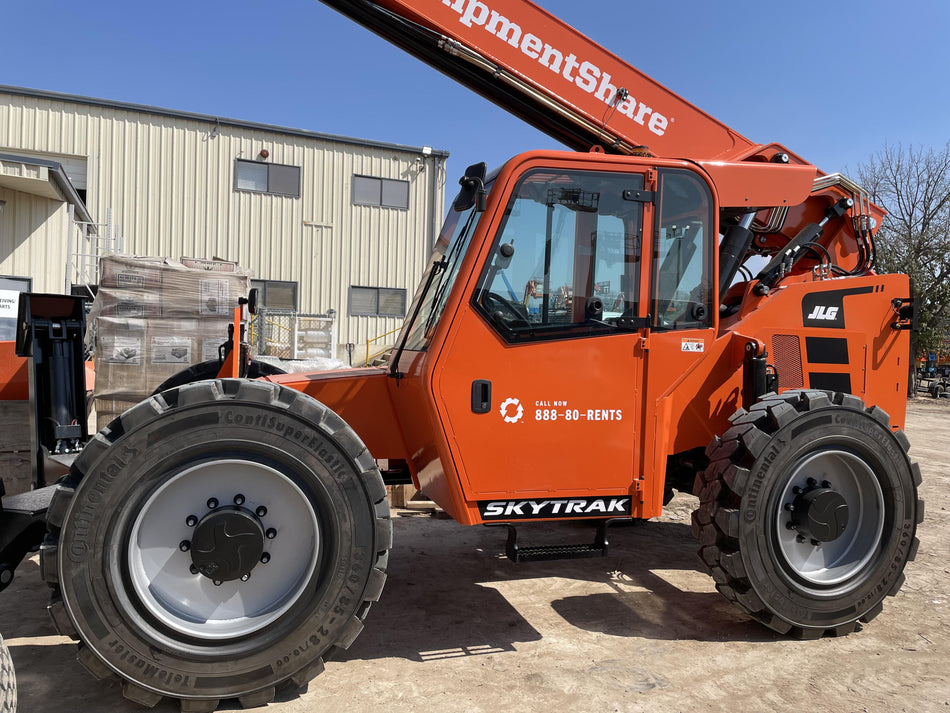 2023 SKYTRAK 10054