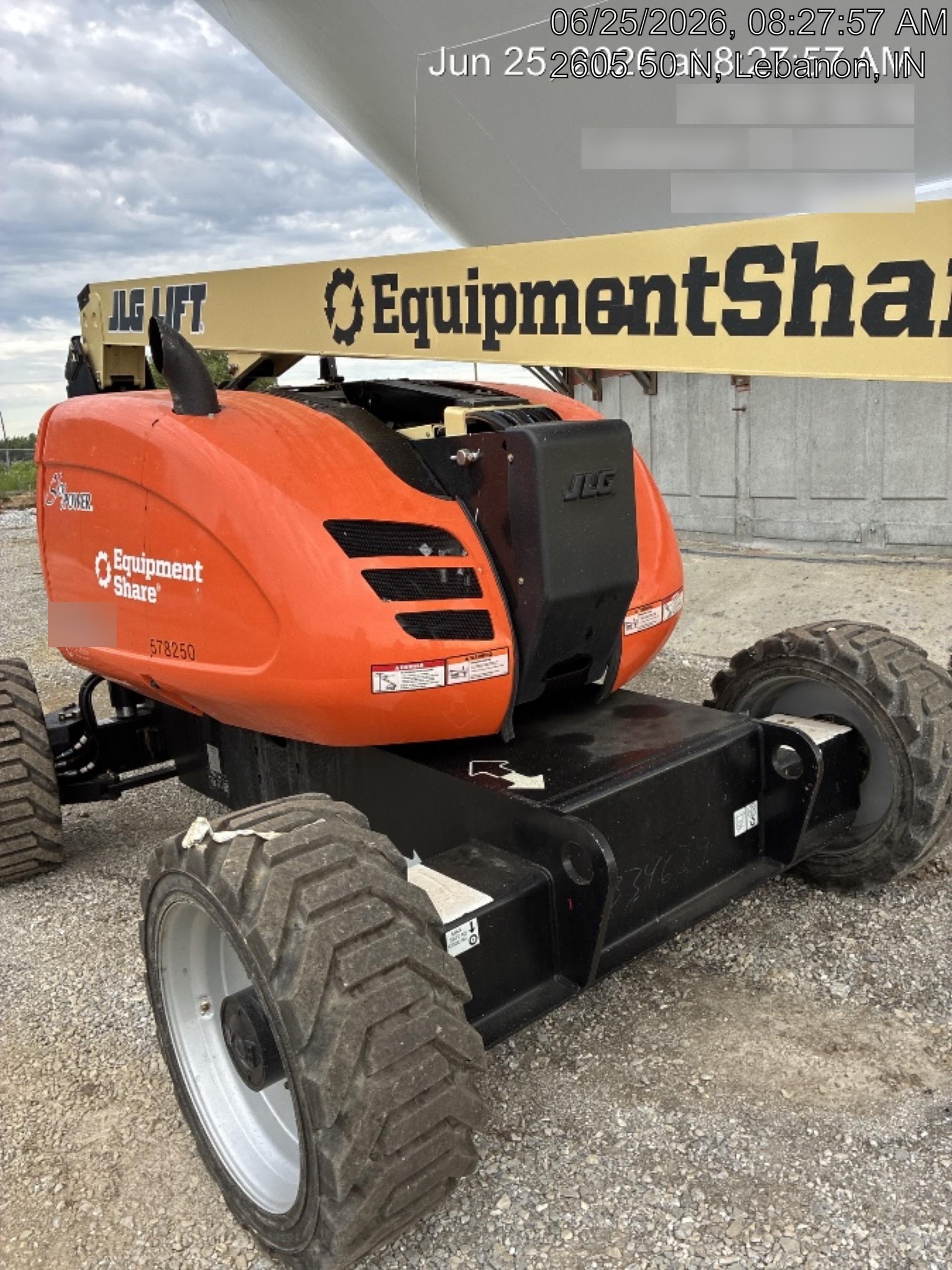 2025 JLG 600AJ