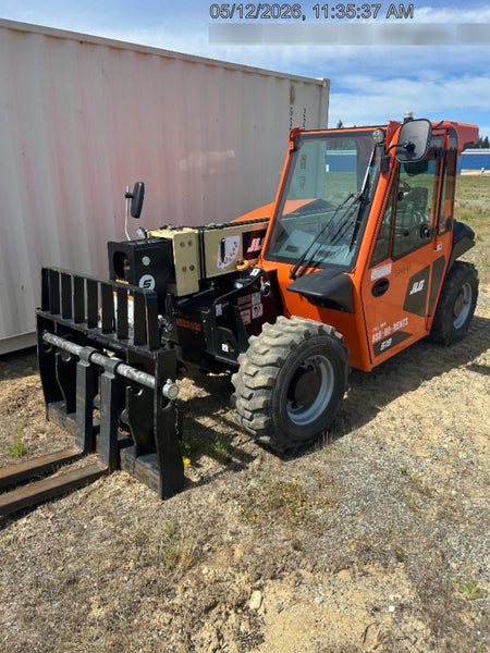 2025 JLG 519