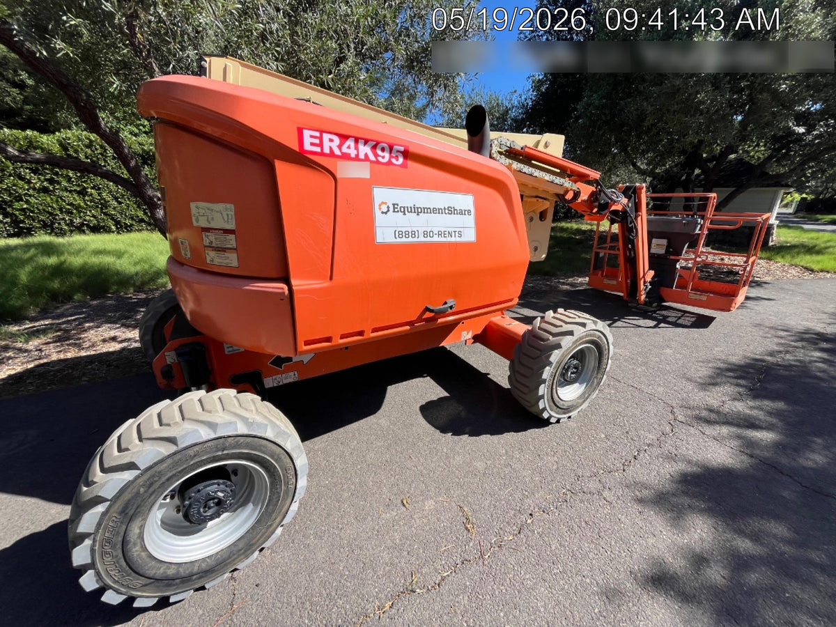 2019 JLG 450AJ