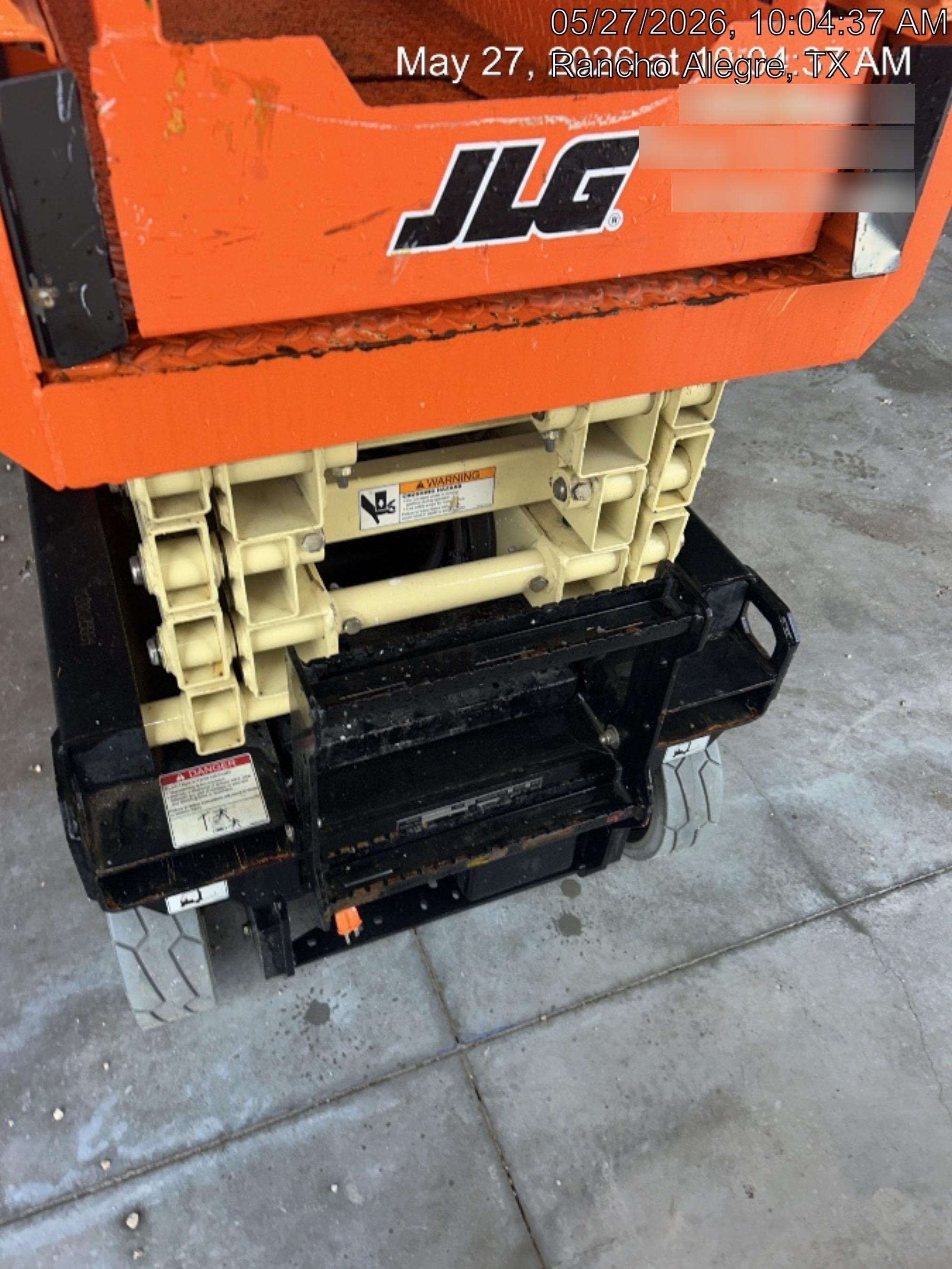2025 JLG ES1932