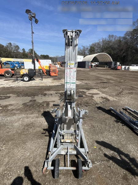 2023 GENIE SLC-24
