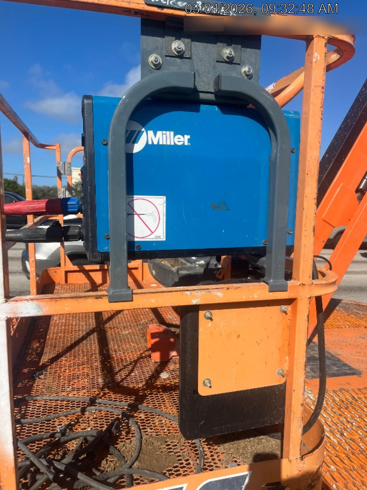2025 MILLER ELECTRIC CST-282