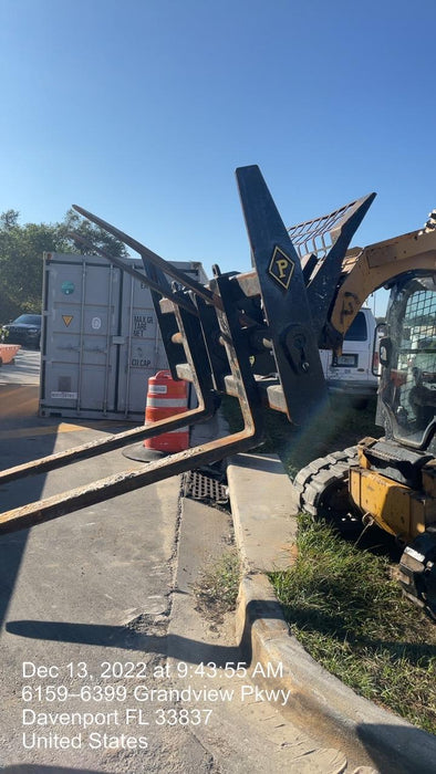 2022 PEMBERTON 72" Utility Forks