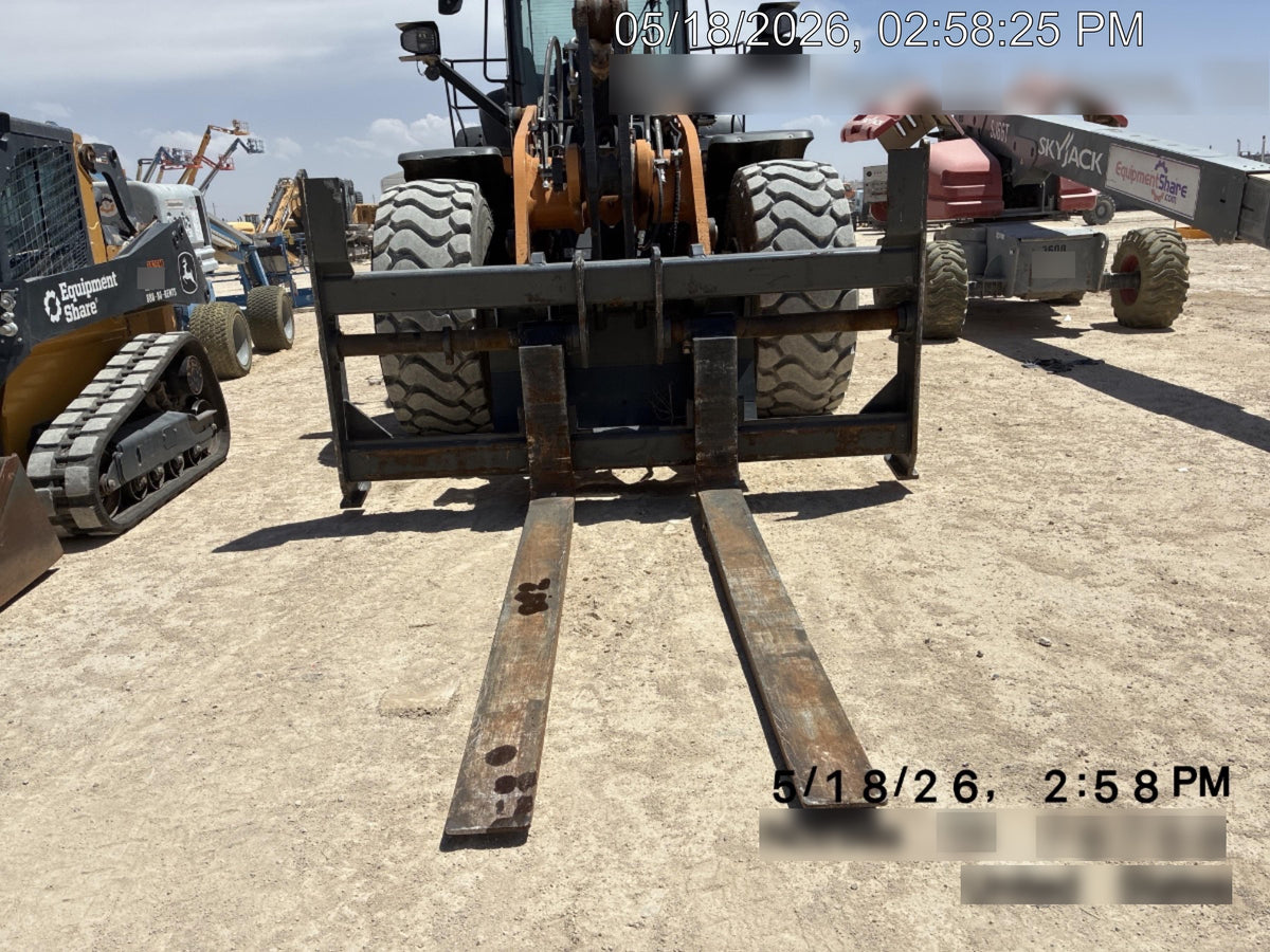 2025 CASE Case 96" Fork Set