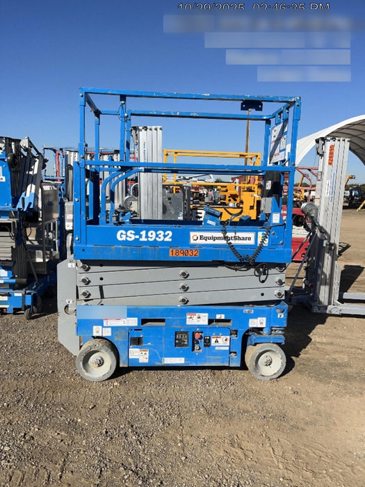 2021 GENIE GS-1932