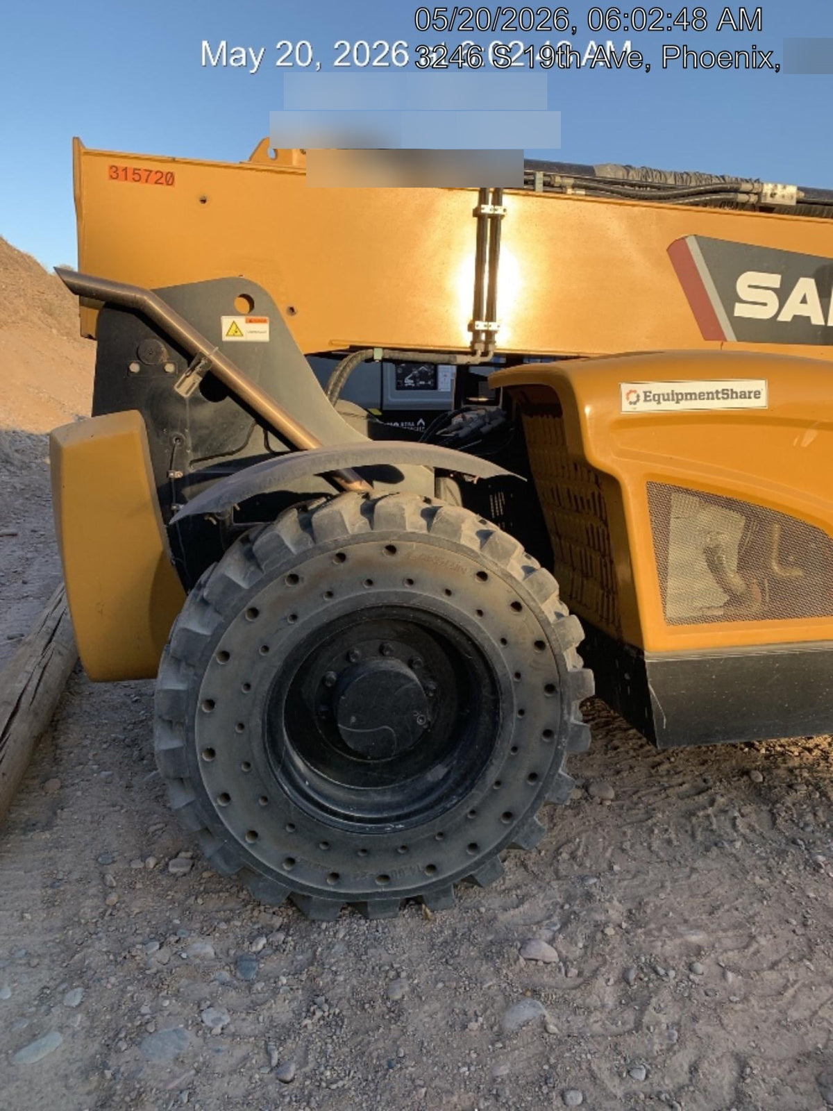 2023 SANY STH1056