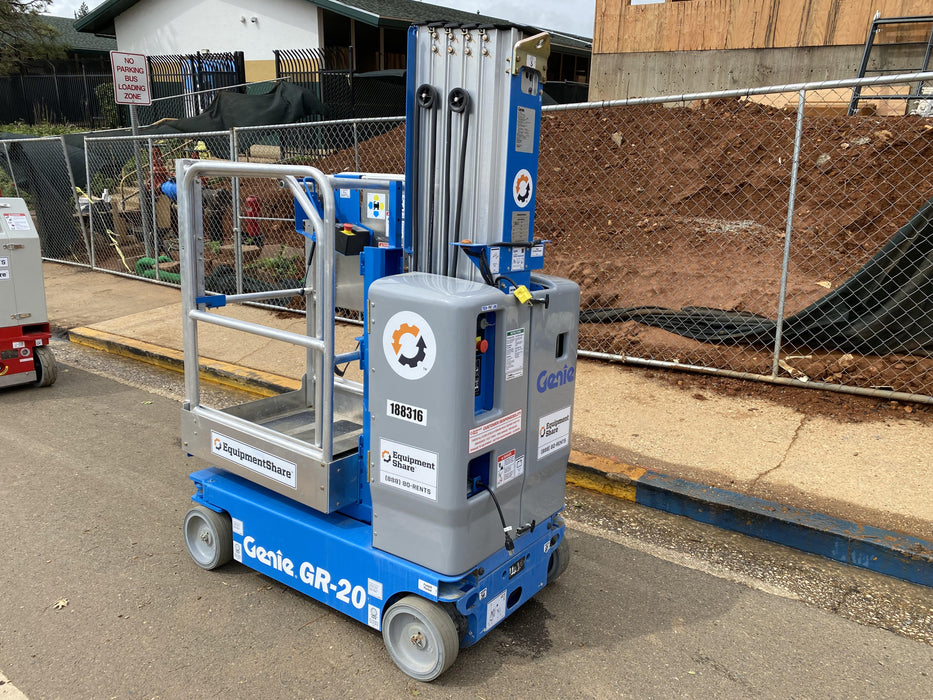 2021 GENIE GR-20