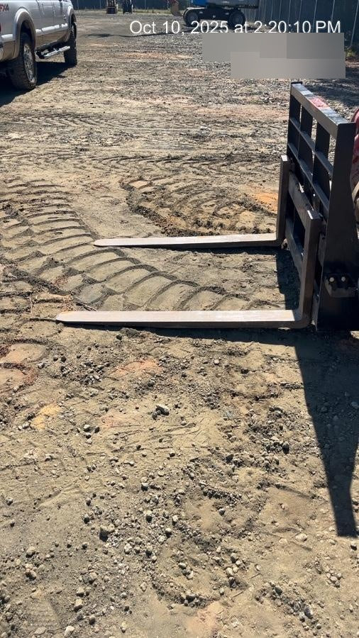 2025 ARROW MATERIAL HANDLING F5100CB - 72"