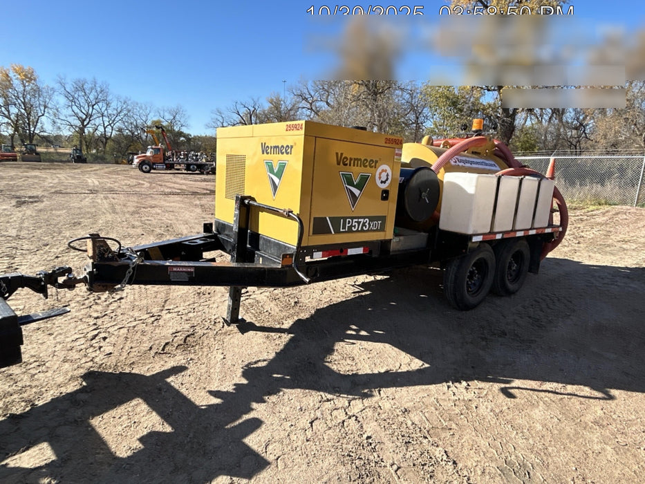 2022 VAC-TRON LP573XDT