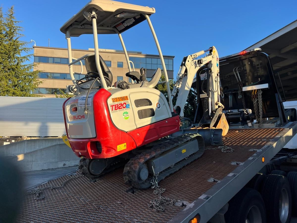 2022 TAKEUCHI TB20e