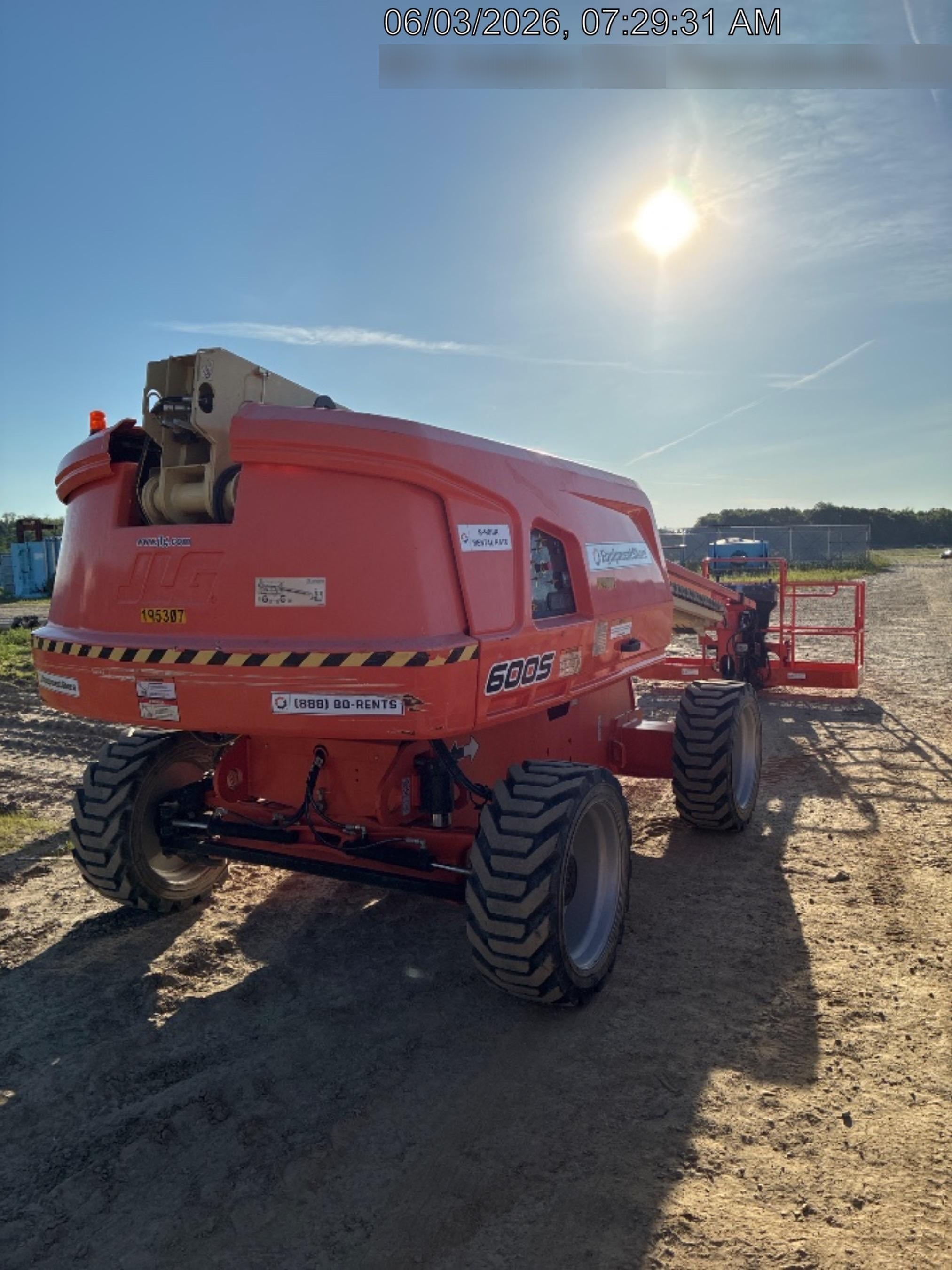 2021 JLG 600S