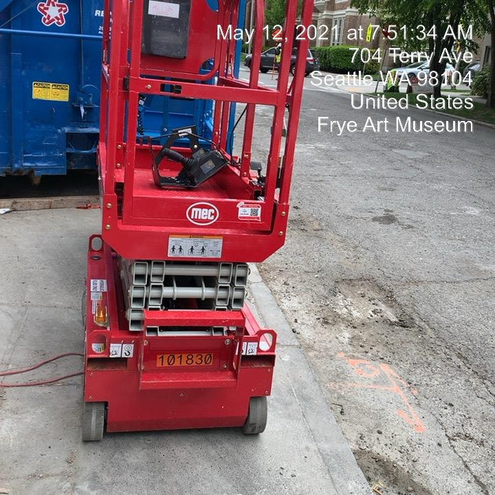 2020 MEC 1330SE Solid NM Tires, Steel Swing out Doors, LCS, Beacon, 900W Invertor