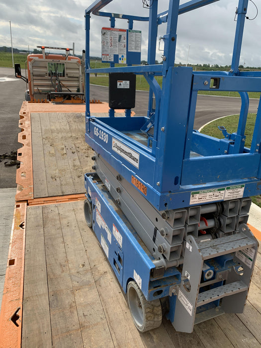 2020 Genie GS-1930 Solid Non Marking Tires, Beacon, Folding rails with half height swing gate