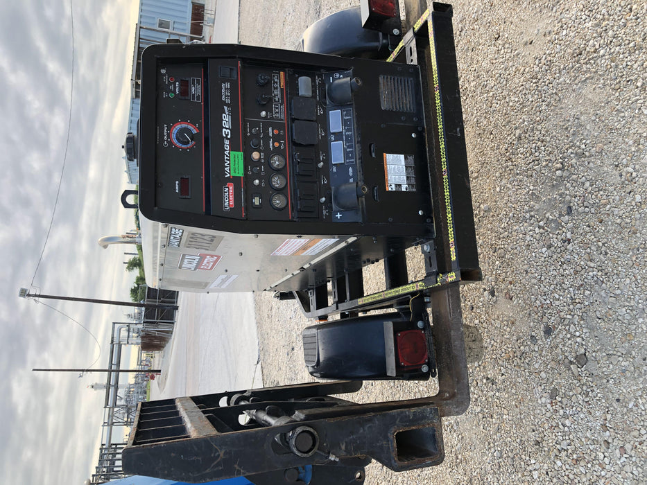 2019 Lincoln Electric Vantage 322 Welder Ready-Pak 3, Two wheel trailer, Fender and Light kit, Cable Rack