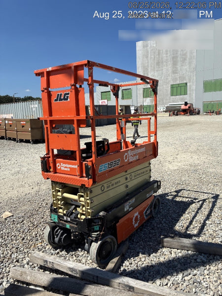 2022 JLG ES1932