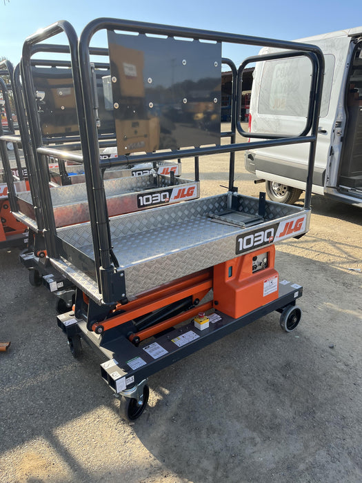 2023 JLG 1030P