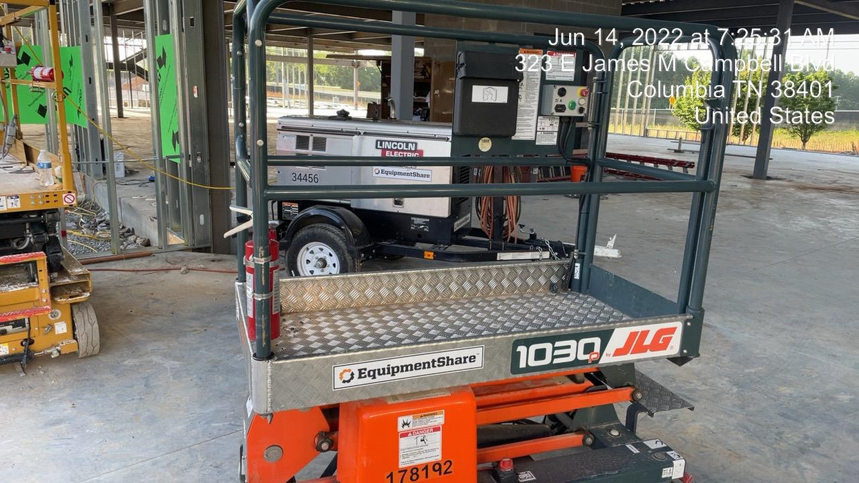 2021 JLG 1030P