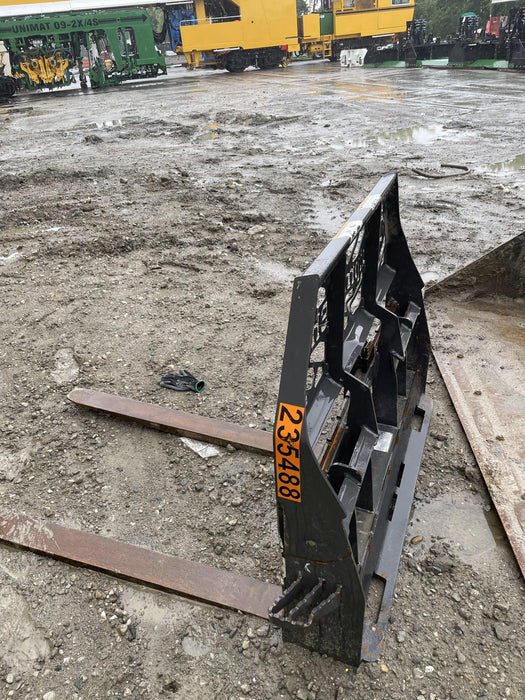 2022 PALADIN 48" Pallet Forks - Paladin