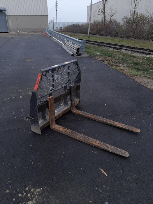 2021 PALADIN 48" Pallet Forks - Paladin