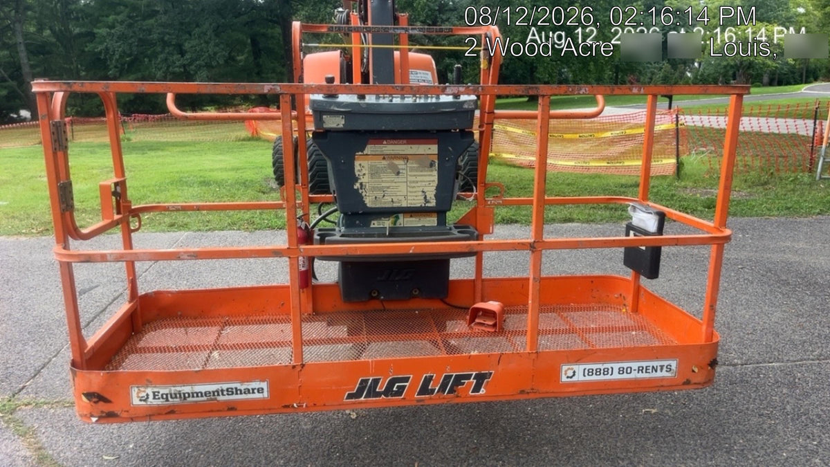 2020 JLG 660SJ