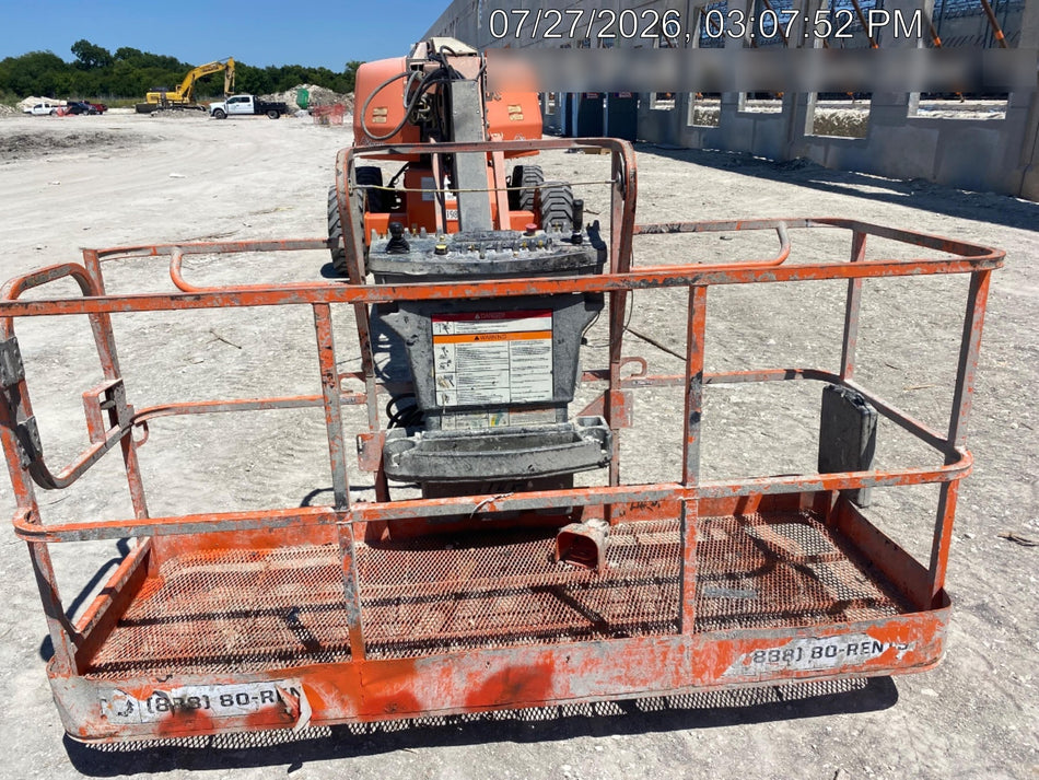 2021 JLG 660SJ