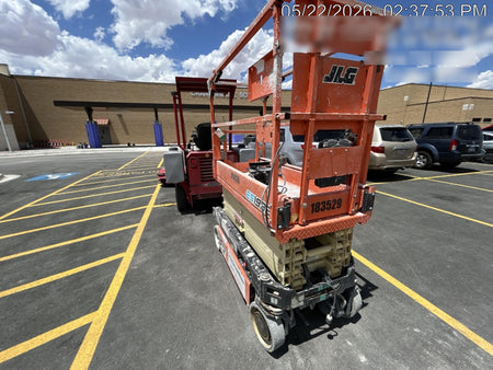 2021 JLG ES1932