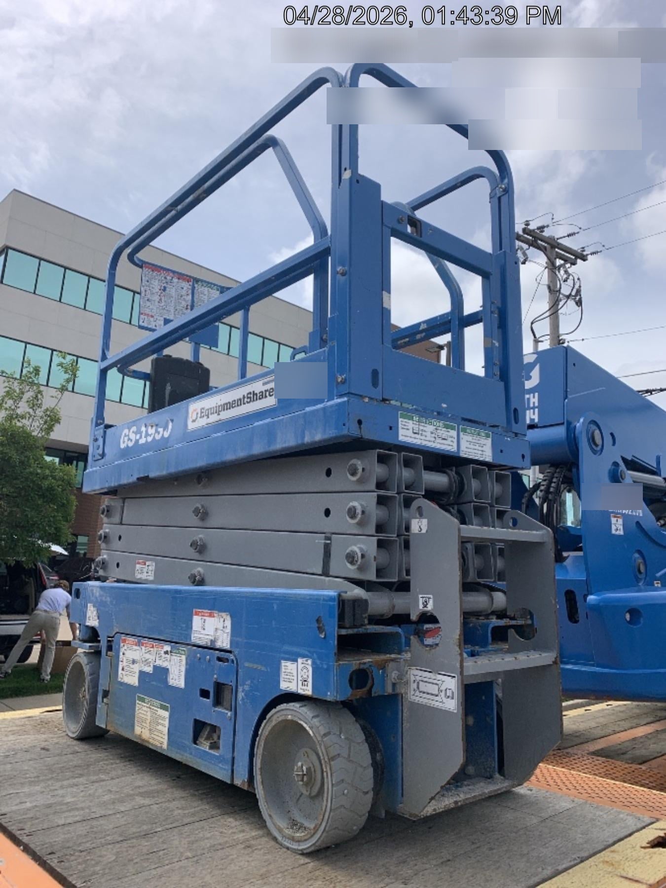 2020 Genie GS-1930 Solid Non Marking Tires, Beacon, Folding rails with half height swing gate