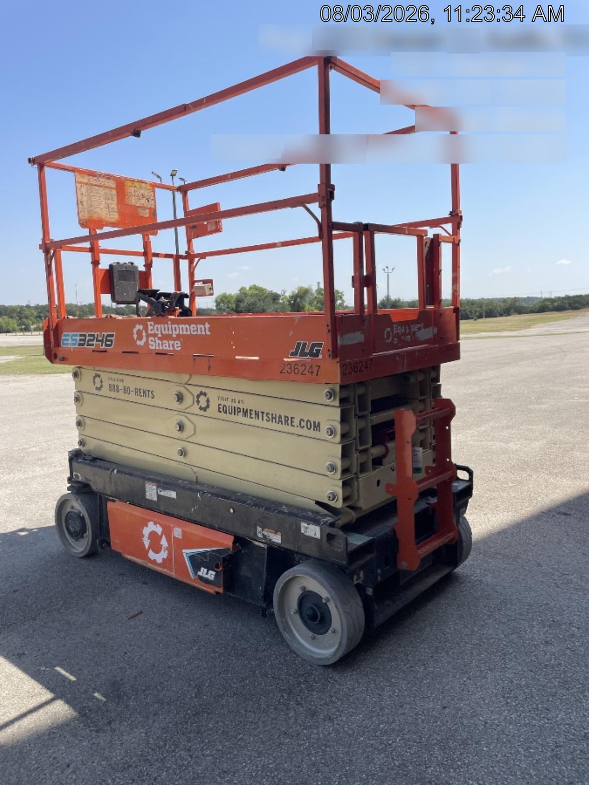 2022 JLG ES3246