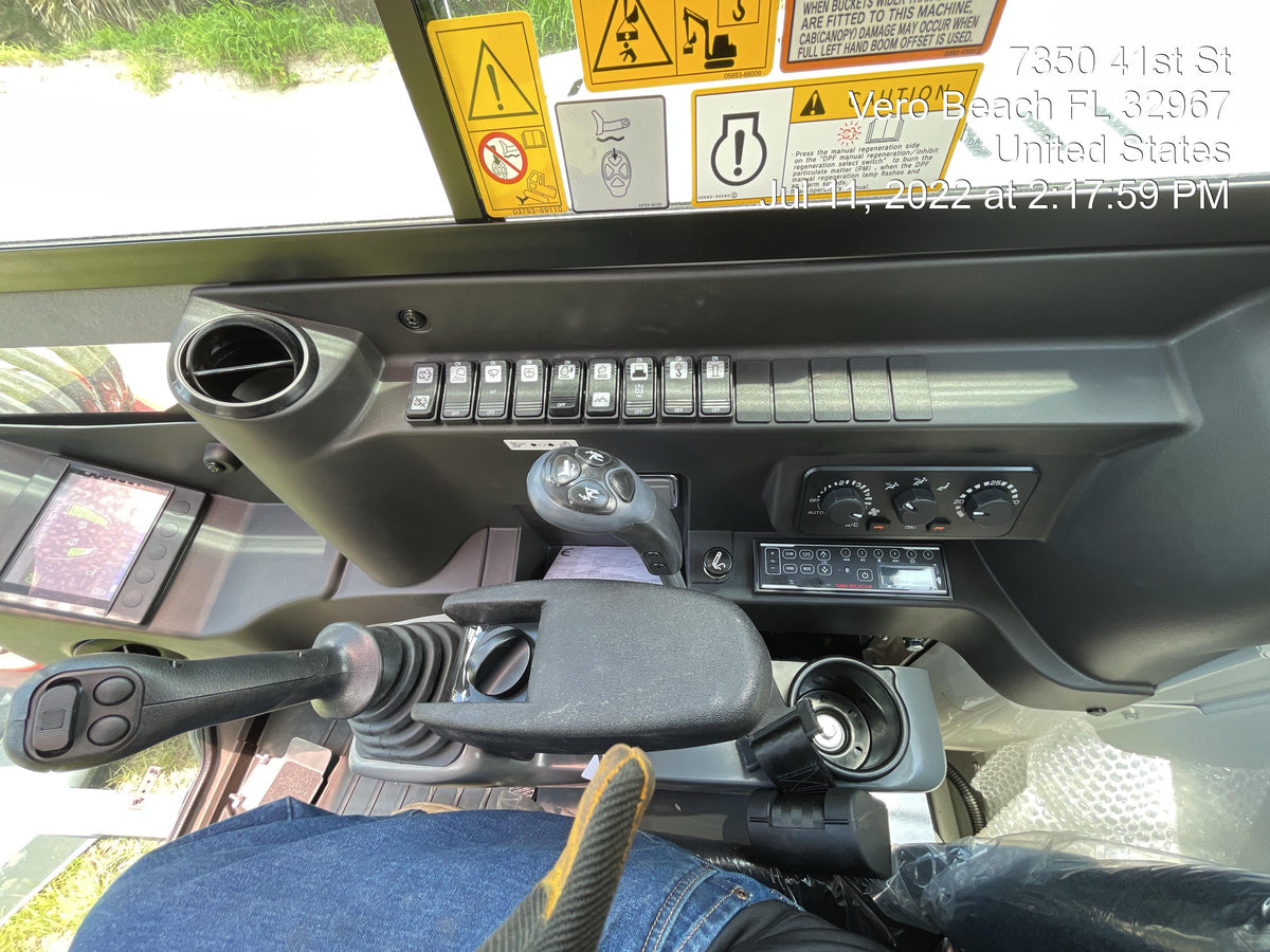 2022 TAKEUCHI TB290-CR