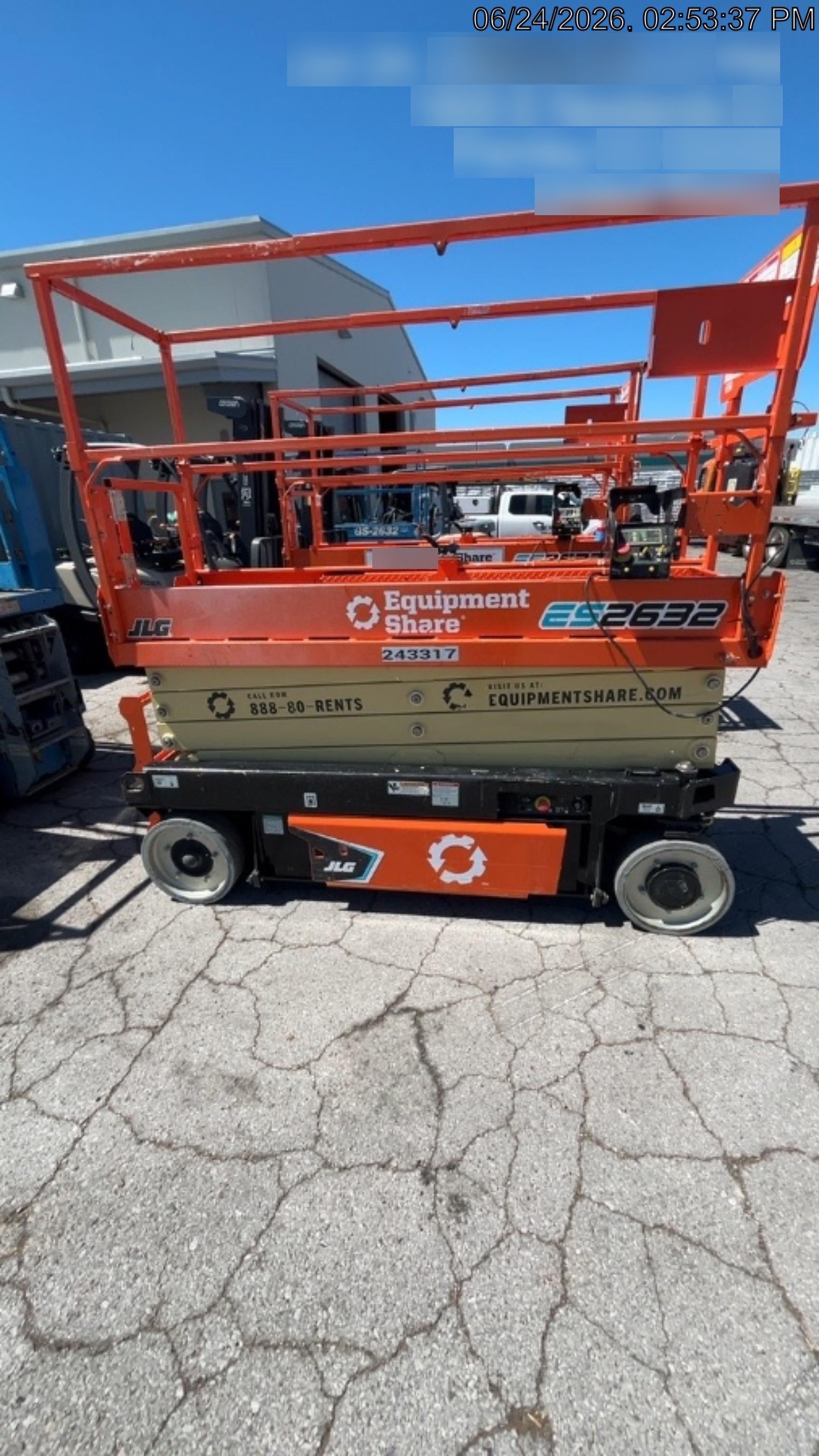 2022 JLG ES2632