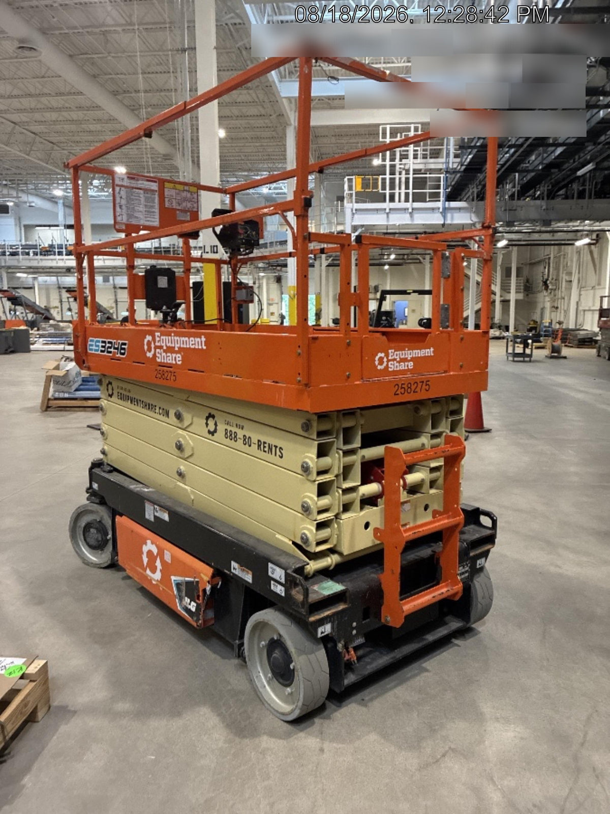 2022 JLG ES3246