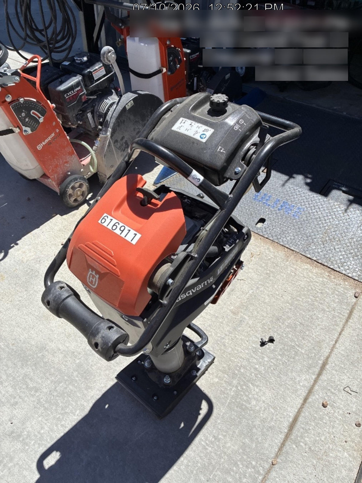 2025 HUSQVARNA LT5005