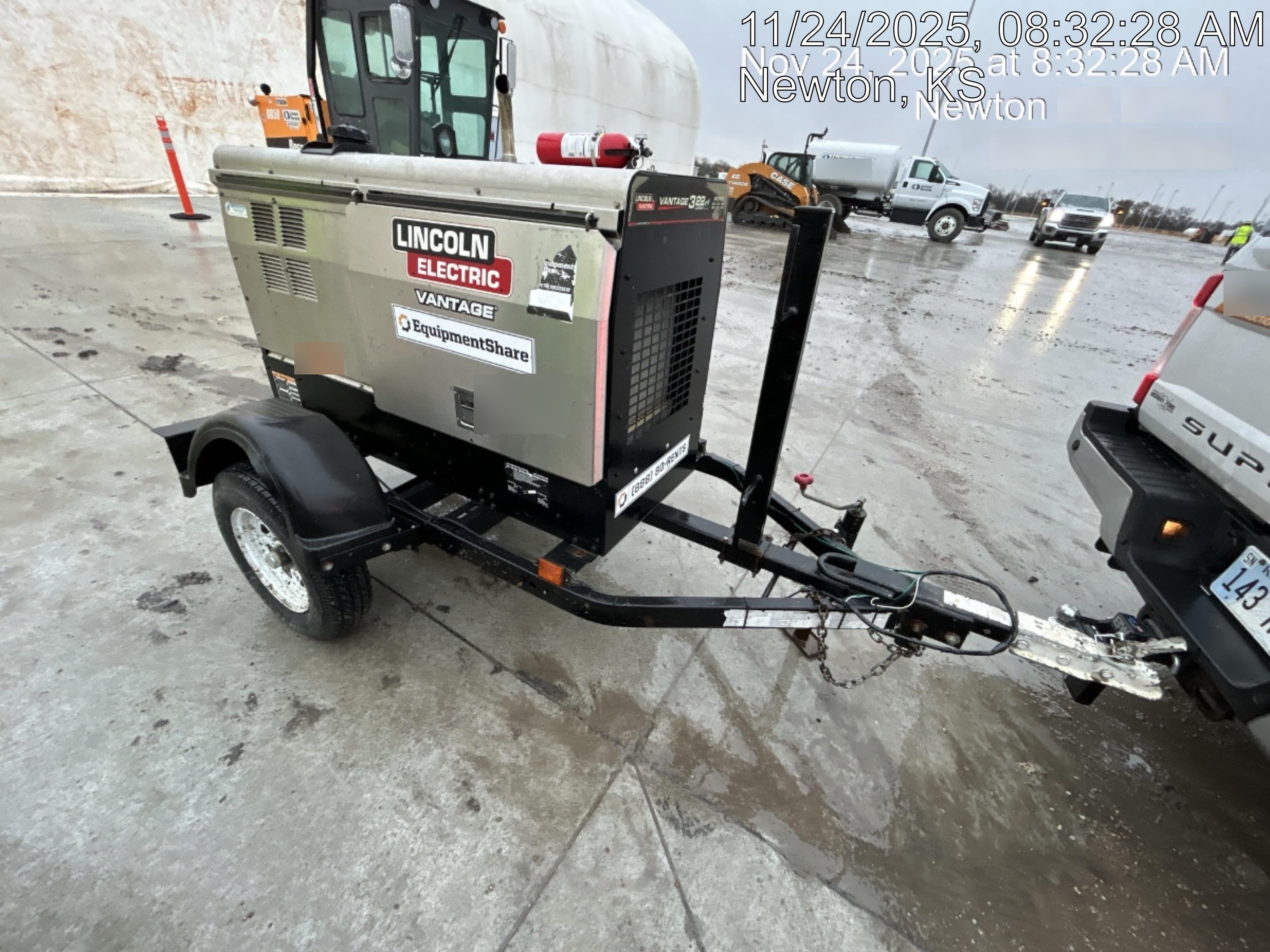 2019 Lincoln Electric Vantage 322 Welder Ready-Pak 3, Two wheel trailer, Fender and Light kit, Cable Rack