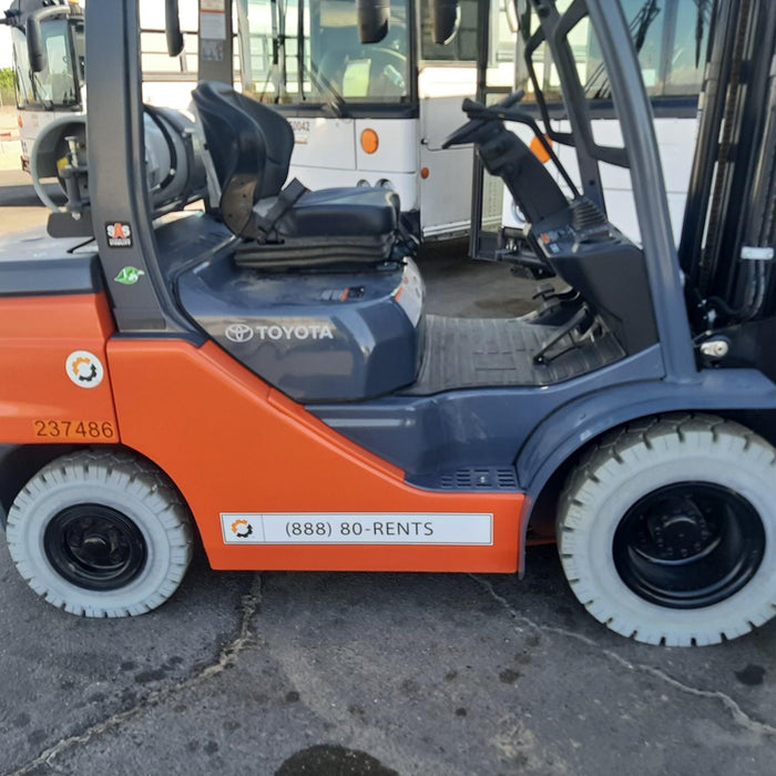 2022 TOYOTA 50-8FGU25