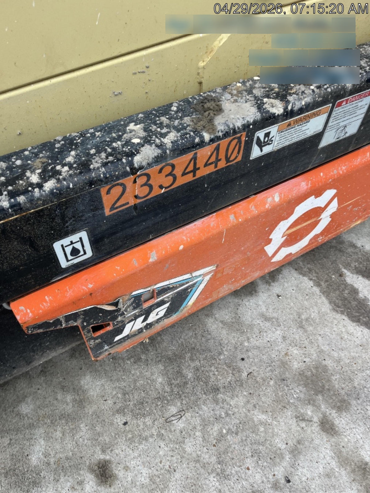 2022 JLG ES3246