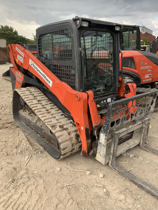 2019 Kubota SVL95-2S Cab/Heat/Air, Standard Tracks, Standard Flow, Hydraulic QC 80" HD w/ Smooth Cutting Edge